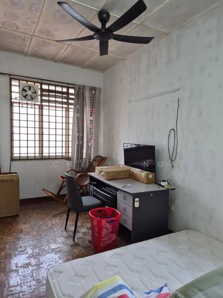 2-storey Terraced House for Sale in Taman Puteri Wangsa (Ulu Tiram) - Cheryl Ng - Bedroom - PropertyGuru.com.my