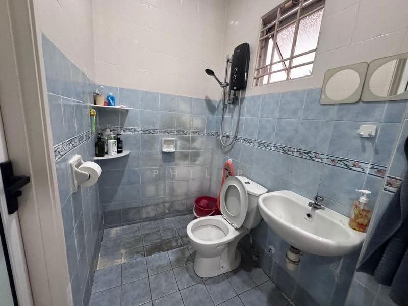 2-storey Terraced House for Sale in Taman Tasik Prima (Puchong) - Philip Chin - Bathroom - PropertyGuru.com.my
