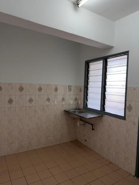 Apartment for Sale at Kayangan Apartment, Bandar Sunway - Kelvin Chan - Kitchen - PropertyGuru.com.my
