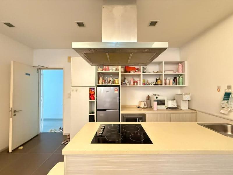 Kediaman Servis untuk Dijual di Garden Plaza - Andy Lau - Kitchen - PropertyGuru.com.my