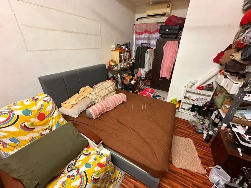 Rumah Flat untuk Dijual di Taman Seri Setanggi - Smith Goh - Bedroom - PropertyGuru.com.my