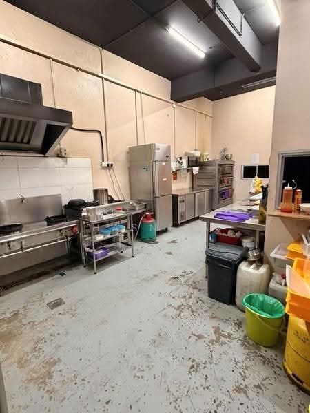 Shop for Rent in Wangsa Maju (Kuala Lumpur) - Hasniza Ibrahim - Kitchen - PropertyGuru.com.my