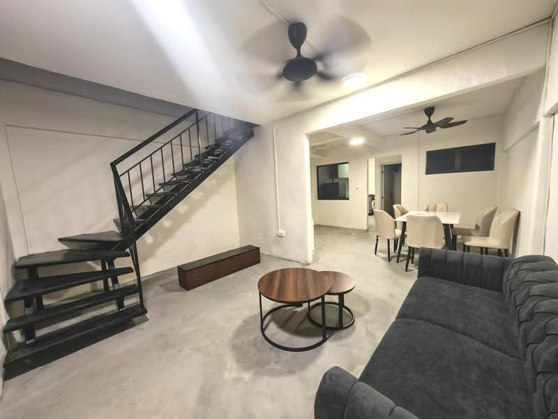 Rumah Teres 2-Tingkat untuk Disewa di Taman Mount Austin (Tebrau) - Kasper Lee - Living Room - PropertyGuru.com.my