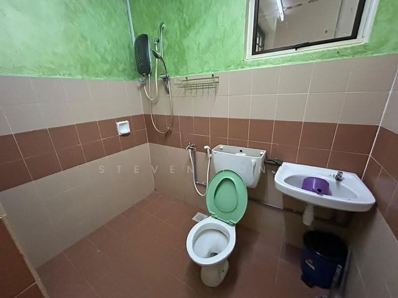 Condominium for Sale at Evergreen Park Acorn & Hazel - Steven Yong - Bathroom - PropertyGuru.com.my