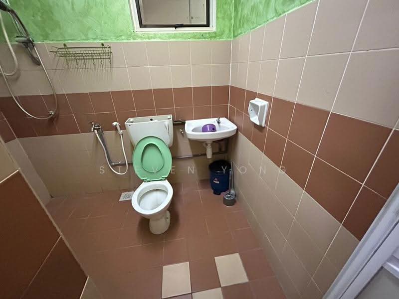 Condominium for Sale at Evergreen Park Acorn & Hazel - Steven Yong - Bathroom - PropertyGuru.com.my