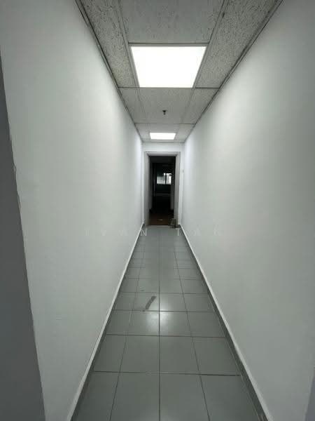 Office for Rent in Taman Miharja (Cheras) - Ivan Tan - Corridor - PropertyGuru.com.my