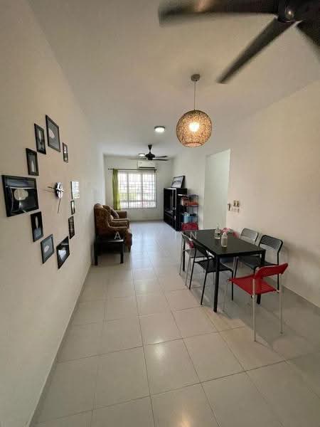 Pangsapuri untuk Disewa di Seri Intan Apartment - Alwin Lee - Living Room - PropertyGuru.com.my