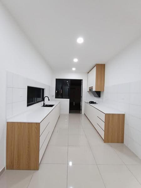 2-storey Terraced House for Rent in Kota Masai (Pasir Gudang) - Daniel Ling - Kitchen - PropertyGuru.com.my