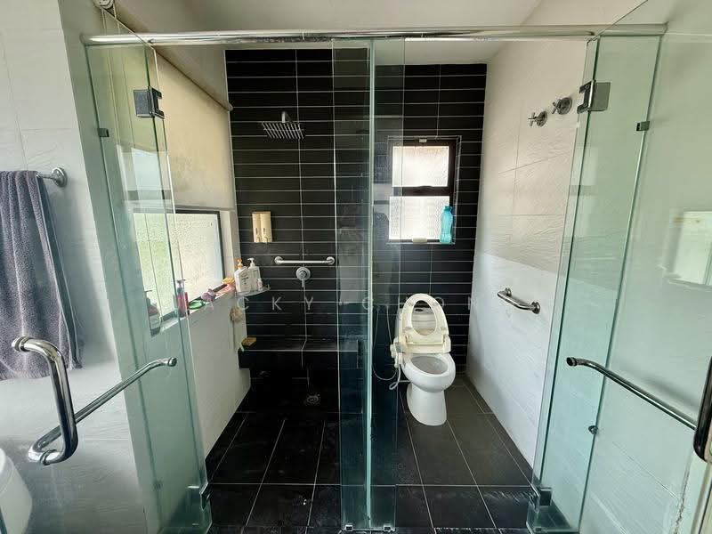 Semi-Detached House for Sale in Cahaya Spk (Shah Alam) - JACKY CHONG - Bathroom - PropertyGuru.com.my