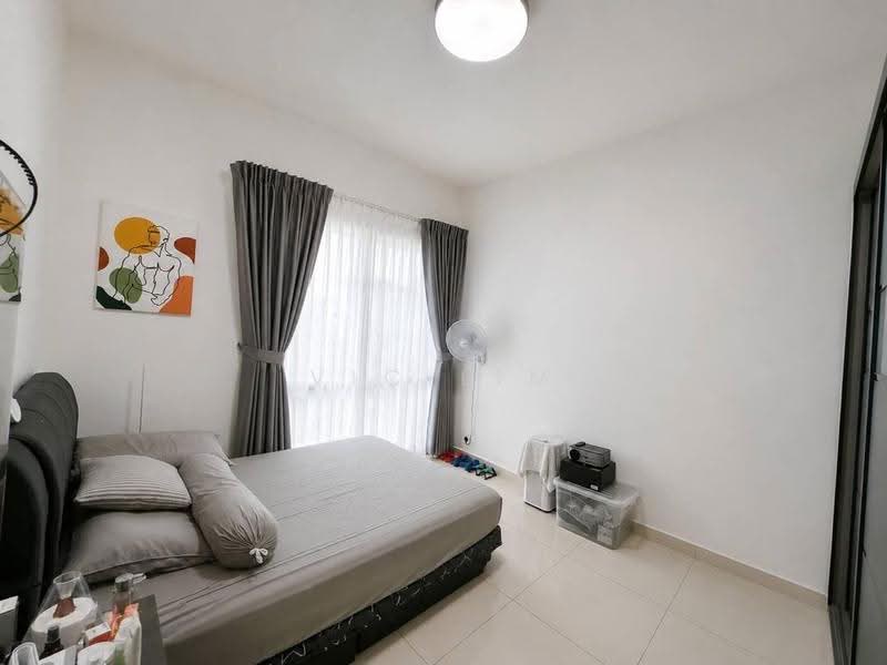Kediaman Servis untuk Dijual di Skysuites @ Meldrum Hills - Vic Lim - Bedroom - PropertyGuru.com.my