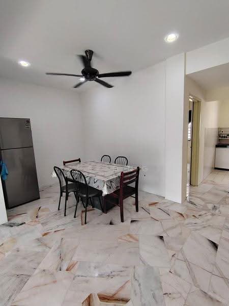 Pangsapuri untuk Disewa di Taman Desa Kempas - JE ONG - Dining Room - PropertyGuru.com.my