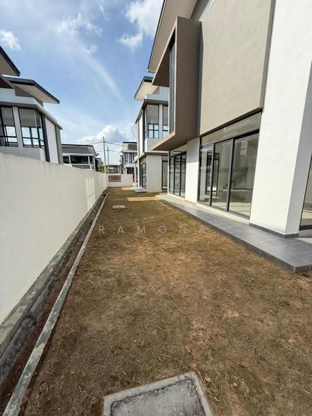 Rumah Berkembar untuk Dijual di Bemban (Melaka) - Ramona Tan - PropertyGuru.com.my