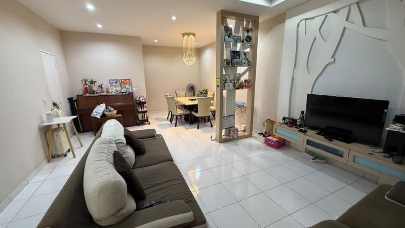 2-storey Terraced House for Sale in Taman Setia Indah (Tebrau) - Caryn Ter - Living Room - PropertyGuru.com.my