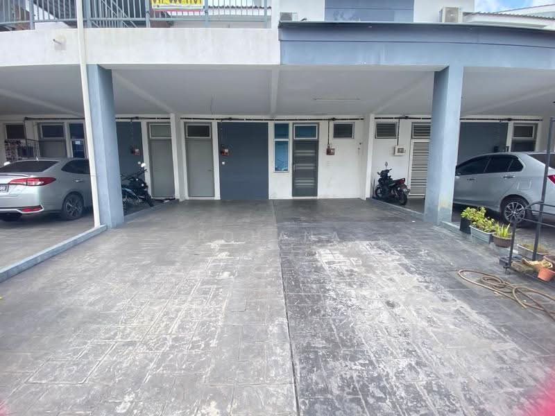 Townhouse for Rent in Kuala Selangor (Selangor) - Rohana Ishak - Exterior - PropertyGuru.com.my