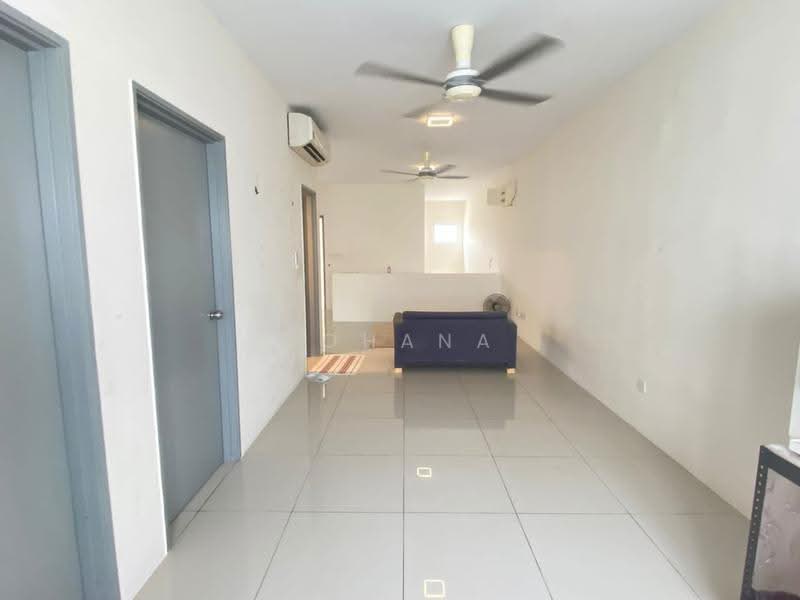 Townhouse for Rent in Kuala Selangor (Selangor) - Rohana Ishak - Living Room - PropertyGuru.com.my