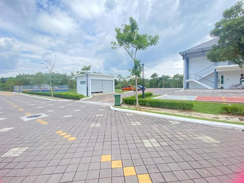 Townhouse for Rent in Kuala Selangor (Selangor) - Rohana Ishak - Exterior - PropertyGuru.com.my