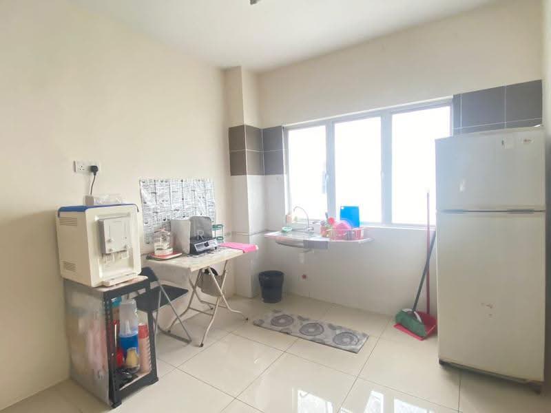 Townhouse for Rent in Kuala Selangor (Selangor) - Rohana Ishak - Kitchen - PropertyGuru.com.my