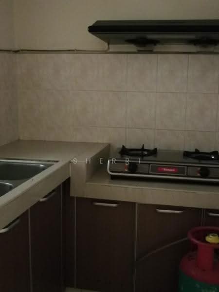 Kondominium untuk Dijual di D'Aman Ria Condominium - Sherri Koh - Kitchen - PropertyGuru.com.my