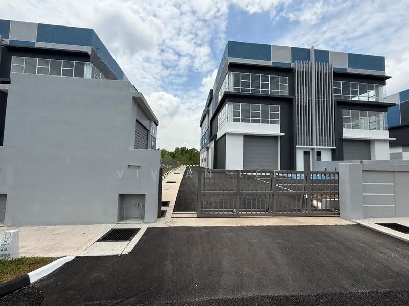 Semi-D Factory for Sale in Shah Alam (Selangor) - Vivian Lee - Exterior - PropertyGuru.com.my