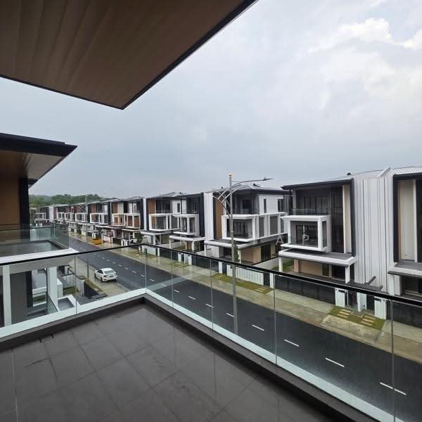 Semi-Detached House for Sale in Kota Damansara (Selangor) - Henry Yap - Exterior - PropertyGuru.com.my