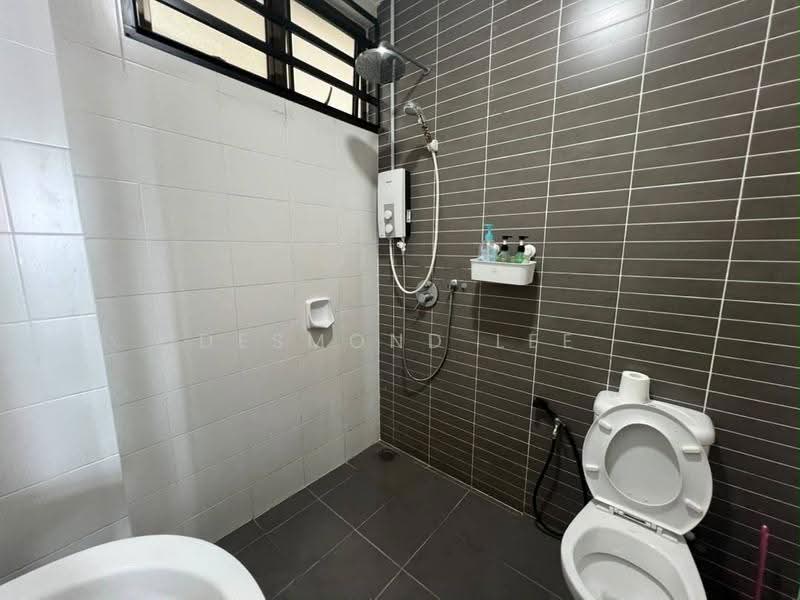 Kediaman Servis untuk Disewa di Palazio - Desmond Lee - Bathroom - PropertyGuru.com.my