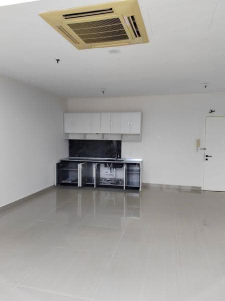 Service Residence for Sale at Emerald Avenue - Ahmad Muslim - Kitchen - PropertyGuru.com.my