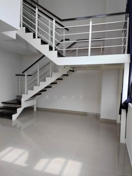 Service Residence for Sale at Emerald Avenue - Ahmad Muslim - Interior - PropertyGuru.com.my