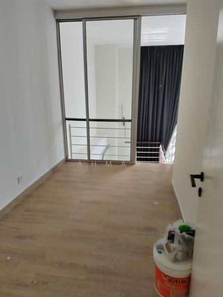 Service Residence for Sale at Emerald Avenue - Ahmad Muslim - PropertyGuru.com.my