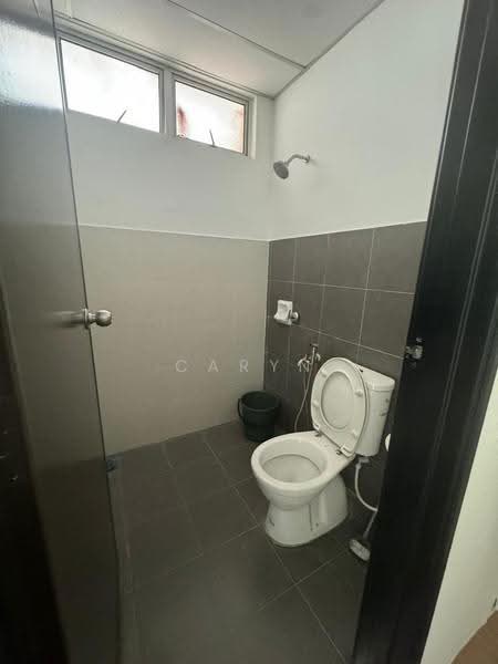 Kedai untuk Disewa di Taman Universiti (Skudai) - Caryn Ter - Bathroom - PropertyGuru.com.my