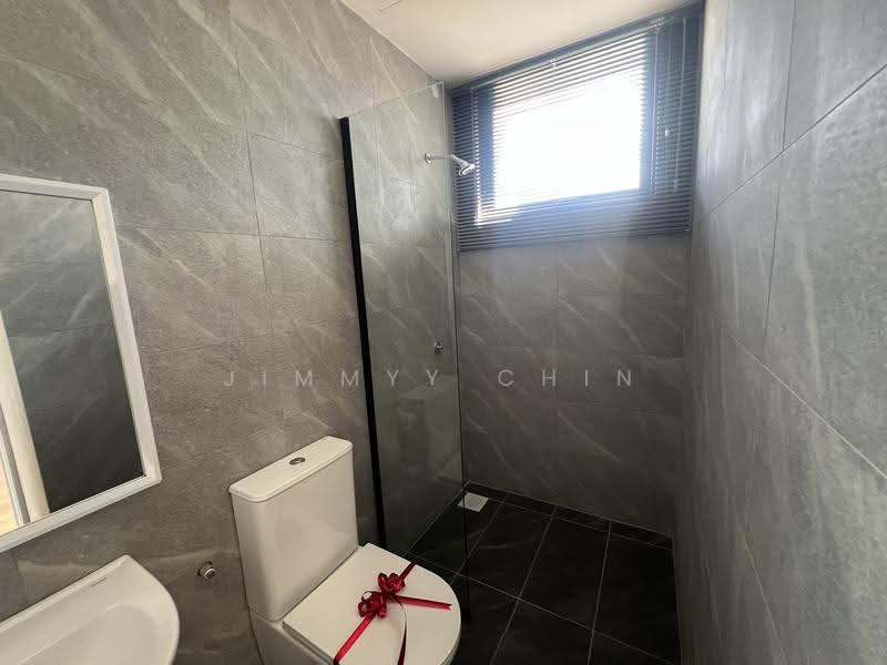 Rumah Bandar untuk Dijual di Siburan (Kuching) - Jimmyy Chin - Bathroom - PropertyGuru.com.my