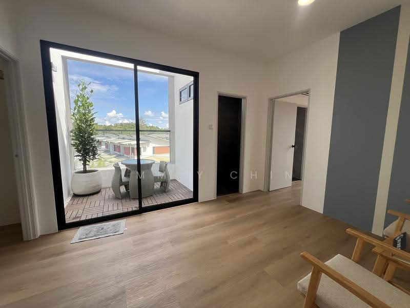 Rumah Bandar untuk Dijual di Siburan (Kuching) - Jimmyy Chin - Balcony - PropertyGuru.com.my