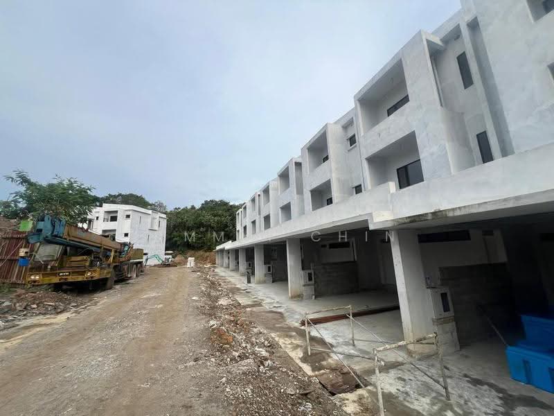 Rumah Bandar untuk Dijual di Siburan (Kuching) - Jimmyy Chin - Exterior - PropertyGuru.com.my