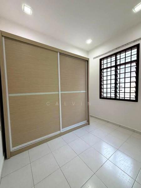 1-storey Terraced House for Sale in Taman Setia Indah (Tebrau) - Calvin Lee - Bedroom - PropertyGuru.com.my