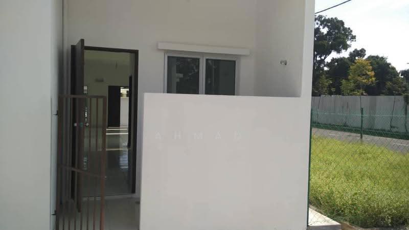 Rumah Teres 1-Tingkat untuk Dijual di Taman Lestari Mewah (Semenyih) - Ahmad Muslim - Exterior - PropertyGuru.com.my