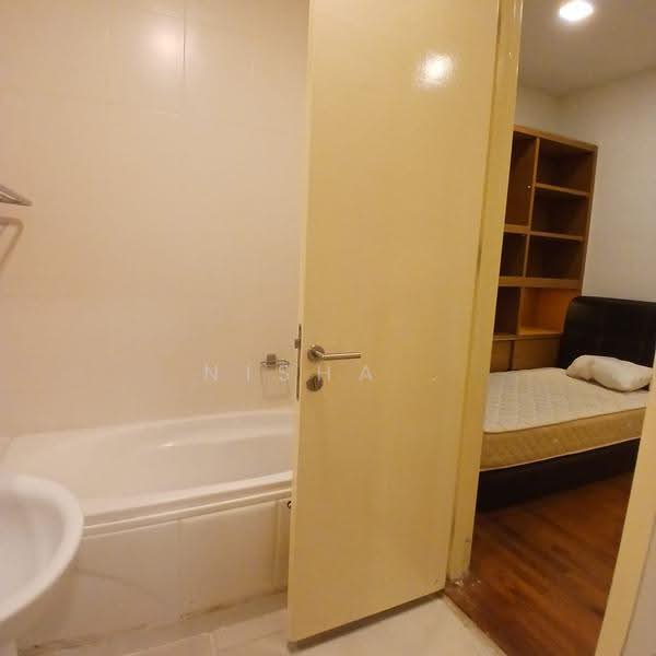Kondominium untuk Disewa di Idaman Residence - Nisha . - Bathroom - PropertyGuru.com.my