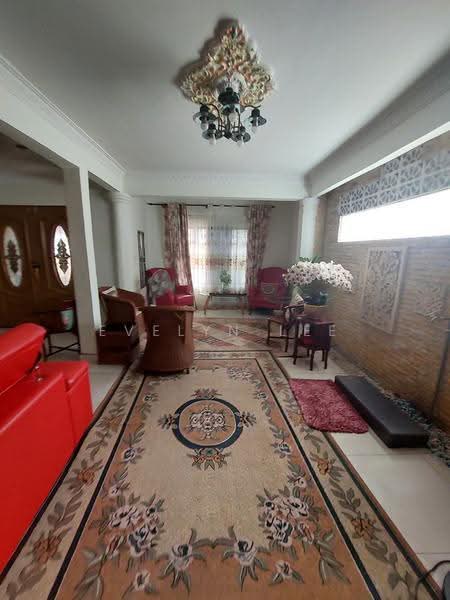 Rumah Teres 2-Tingkat untuk Dijual di Taman Selayang Indah (Selayang) - Evelyn Lee - Living Room - PropertyGuru.com.my