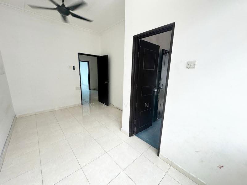 Rumah Teres 2-Tingkat untuk Dijual di Taman Johor Jaya (Johor Bahru) - Calvin Lee - Interior - PropertyGuru.com.my