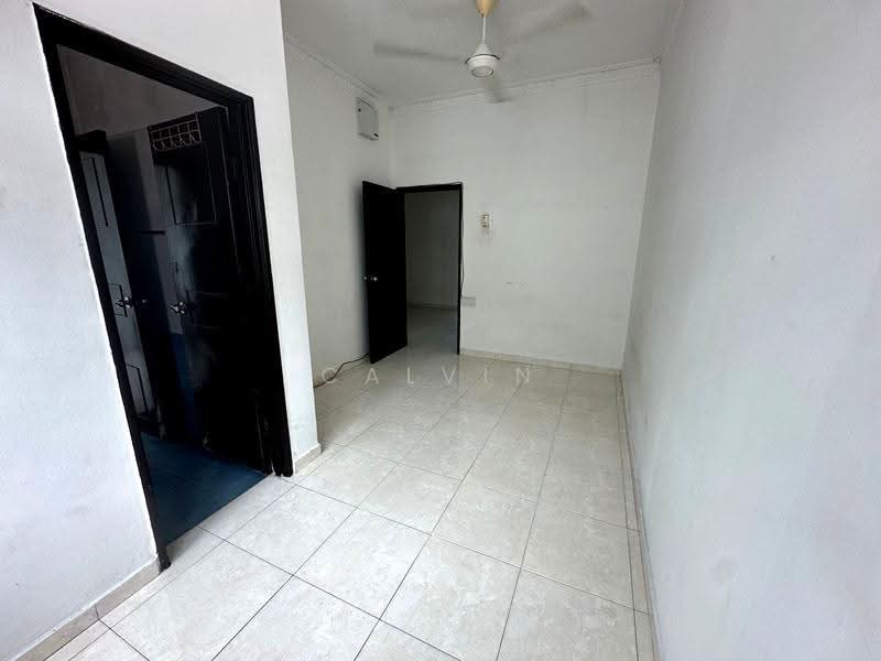 Rumah Teres 2-Tingkat untuk Dijual di Taman Johor Jaya (Johor Bahru) - Calvin Lee - Interior - PropertyGuru.com.my