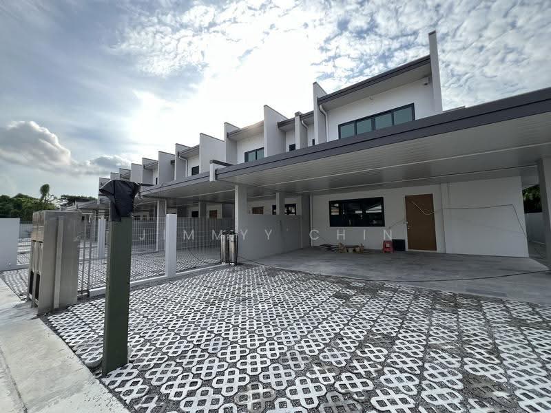 Rumah Teres 2-Tingkat untuk Dijual di Kuching (Sarawak) - Jimmyy Chin - Exterior - PropertyGuru.com.my