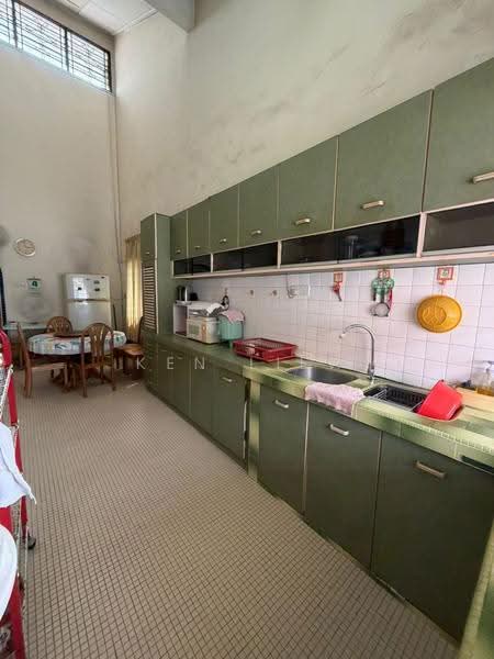 Rumah Teres 1-Tingkat untuk Dijual di Taman Perling (Perling) - Ken Liew - Kitchen - PropertyGuru.com.my