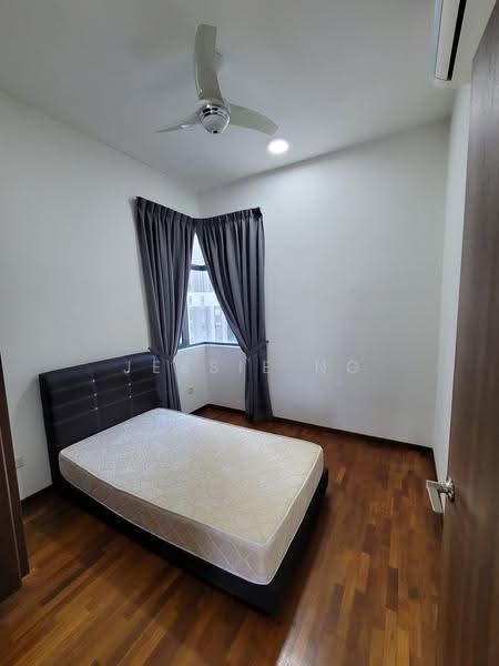 Service Residence for Sale at Crescent Bay Suites (Teluk Bayu) - Jessie Ng - Bedroom - PropertyGuru.com.my