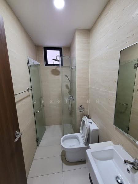 Service Residence for Sale at Crescent Bay Suites (Teluk Bayu) - Jessie Ng - Bathroom - PropertyGuru.com.my