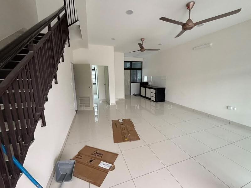 Rumah Teres 2-Tingkat untuk Disewa di Bandar Uda Utama (Johor Bahru) - Sherlin To - Living Room - PropertyGuru.com.my