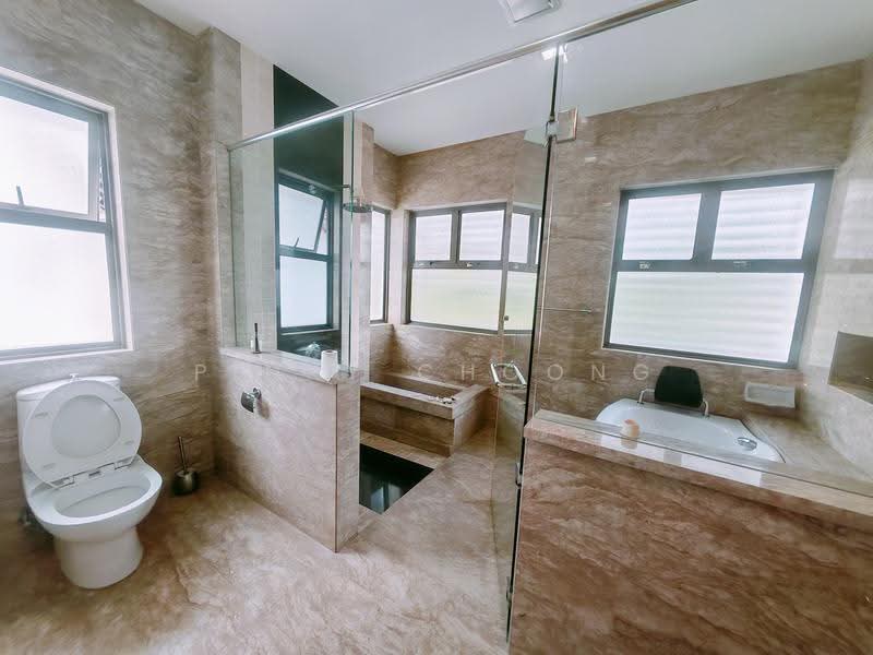Bungalow House for Rent in Valencia (Sungai Buloh) - Pinky Choong - Bathroom - PropertyGuru.com.my