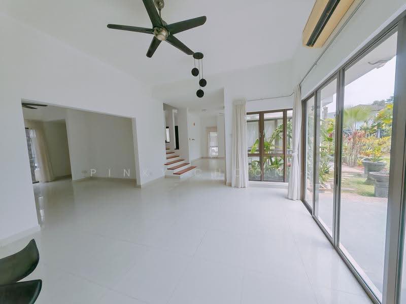 Bungalow House for Rent in Valencia (Sungai Buloh) - Pinky Choong - Living Room - PropertyGuru.com.my