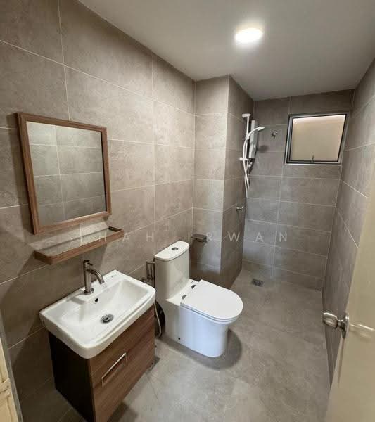 Pangsapuri untuk Disewa di Arena Green - Shah Irwan - Bathroom - PropertyGuru.com.my