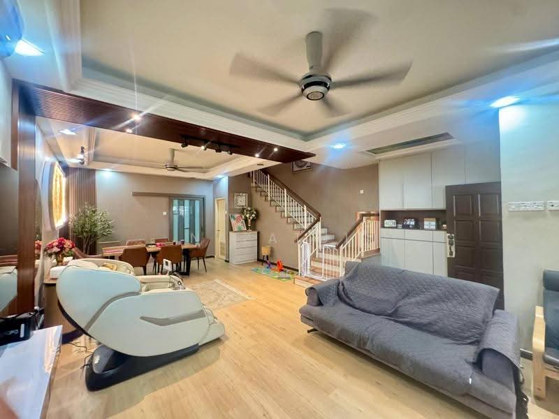 Rumah Teres 2-Tingkat untuk Dijual di Taman Puncak Saujana (Kajang) - Nazatul Afzan - Living Room - PropertyGuru.com.my