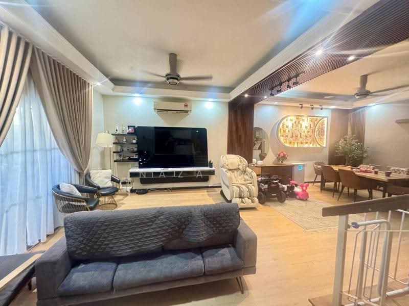 Rumah Teres 2-Tingkat untuk Dijual di Taman Puncak Saujana (Kajang) - Nazatul Afzan - Living Room - PropertyGuru.com.my