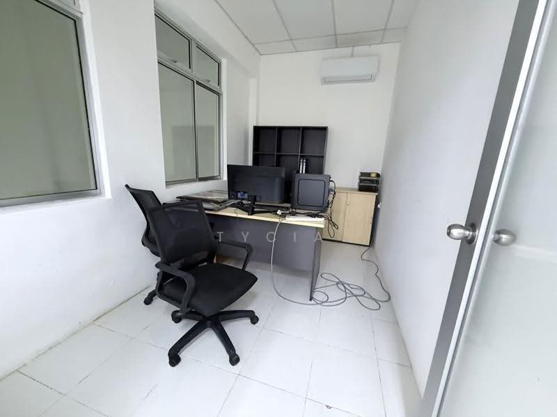Kilang untuk Disewa di Bandar Seri Alam (Masai) - Tycia Law - Study - PropertyGuru.com.my