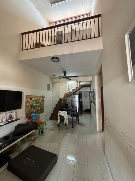 Rumah Teres 1.5-Tingkat untuk Dijual di Taman Sierra Perdana (Masai) - Tycia Law - Living Room - PropertyGuru.com.my